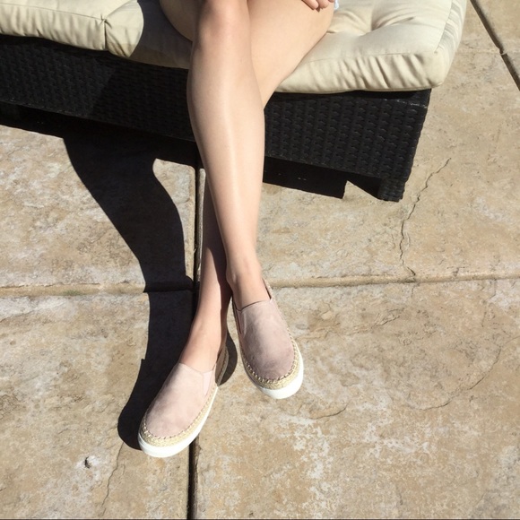 CLEARANCE ‼️5 🌟Addison Espadrille Slip On’s - Picture 3 of 6